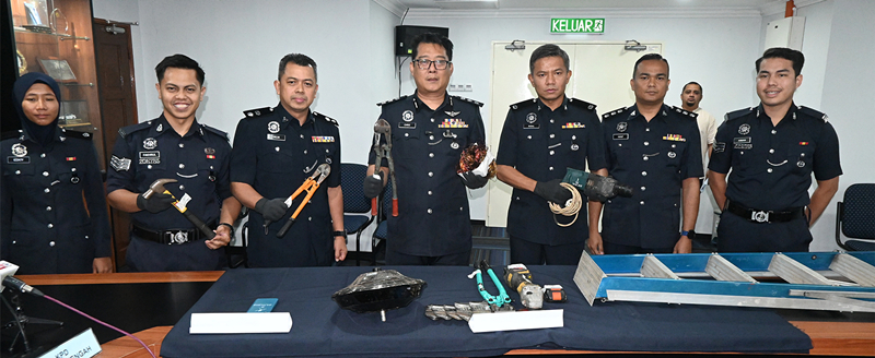 起获7.6万财物 甲警捕4独行匪